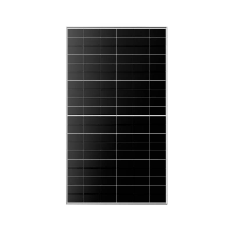 How can surface texturing technology be used to improve the light absorption capacity of solar panels and reduce reflection loss?